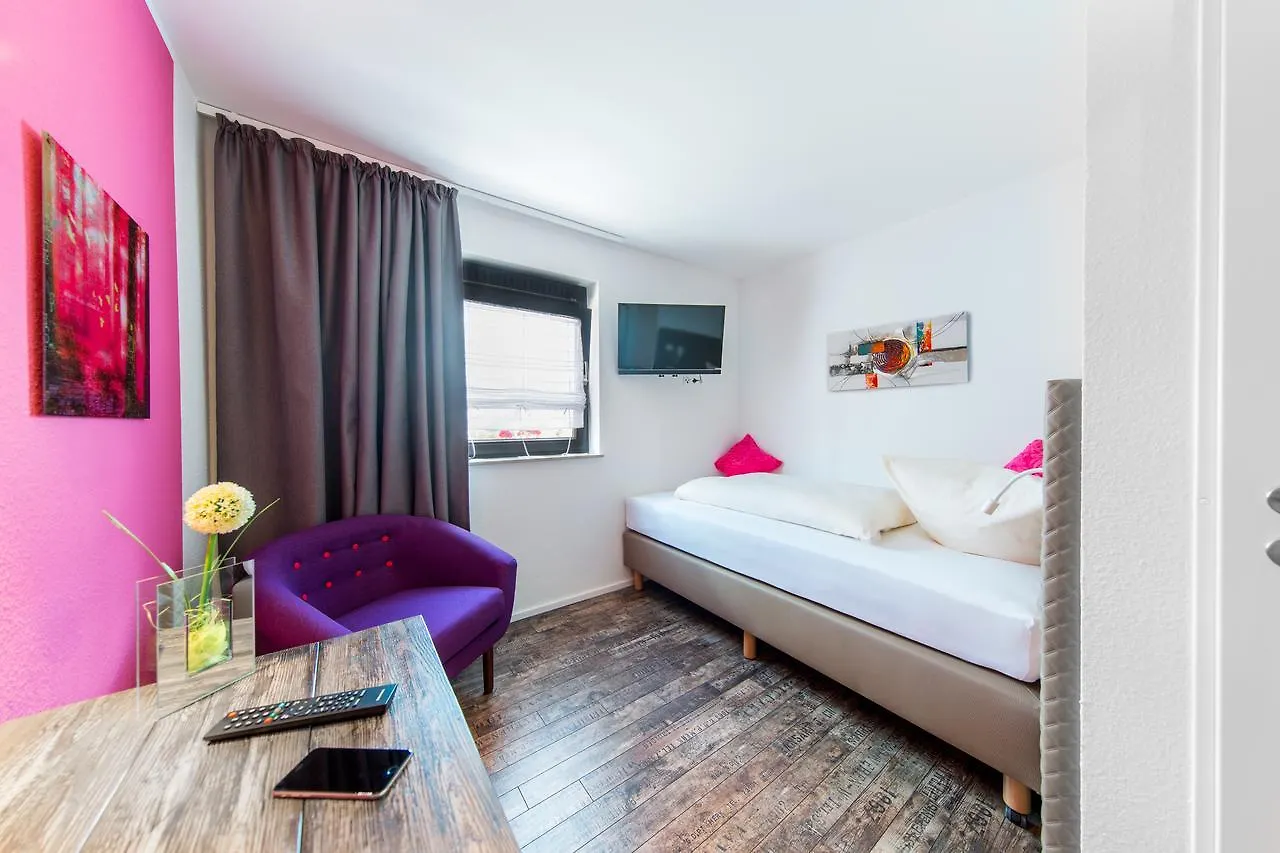 Hotel Sirrah Στουτγκάρδη